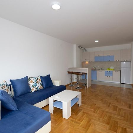 Akacia Oasis Cozy 1 Bedroom By The Sea Бечичи Экстерьер фото