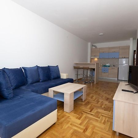 Akacia Oasis Cozy 1 Bedroom By The Sea Бечичи Экстерьер фото