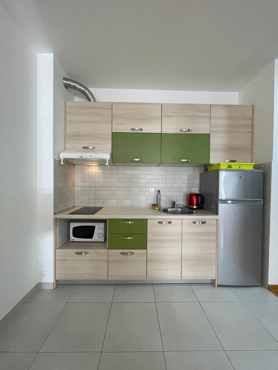 Akacia Oasis Cozy 1 Bedroom By The Sea Бечичи Экстерьер фото